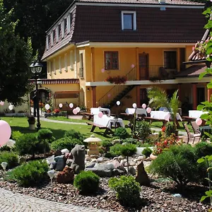 hotel-nosal.praguehotelsweb.com/